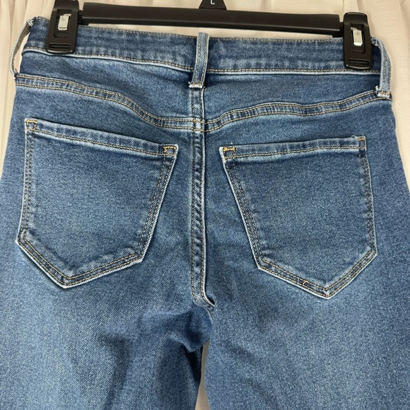 Old Navy Jeans - Picture 4 of 4